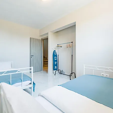 With A Panoramic Sea View And Forest Tatil Evi Polychrono