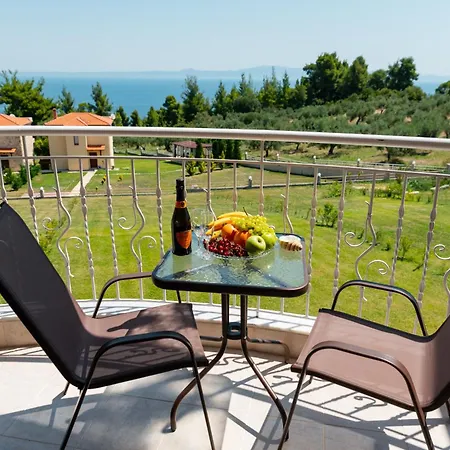 With A Panoramic Sea View And Forest Casa de Férias Polychrono